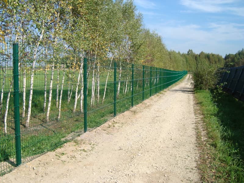 Сетчатый забор DoorHan в Канске с установкой